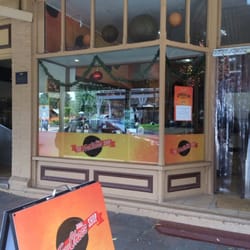 The Menz FruChocs Shop - Exciting to see a Menz Fruchocs store on Hahndorf's Main Street.