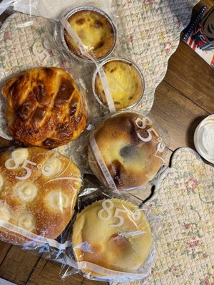 85°C Degrees Bakery Cafe by null