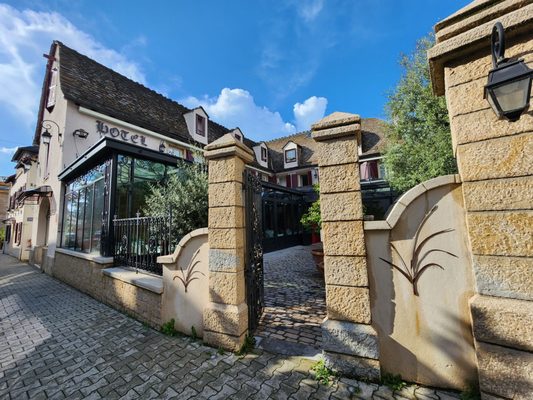 Hotel De France by null