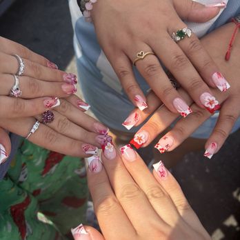 La Vina Nail & Spa - chose to get the same, but theirs seemed to be done much more professionally. - Nail Salons Near Me - Adelphi, Maryland La Vina Nail & Spa - chose to get the same, but theirs seemed to be done much more professionally. - Nail Salons Near Me - Adelphi, Maryland