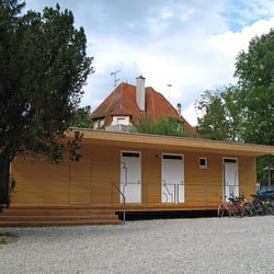 Strandbar Herrsching - Toilettenhaus, Umkleide und Duschen
