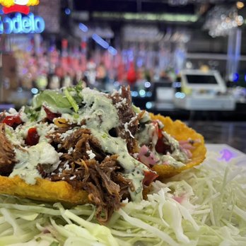 Cielo Latin Grill - Patacón de Pabellón - Latin American Near Me - The Woodlands, Texas Cielo Latin Grill - Patacón de Pabellón - Latin American Near Me - The Woodlands, Texas