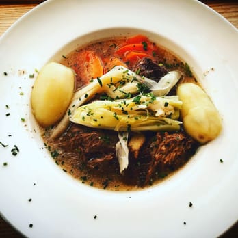 Café Léonard - Le pot au feu du Léonard - French Near Me - Paris, 75