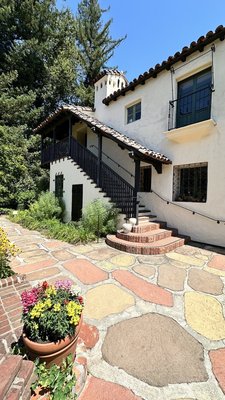 Cafe Wisteria by null