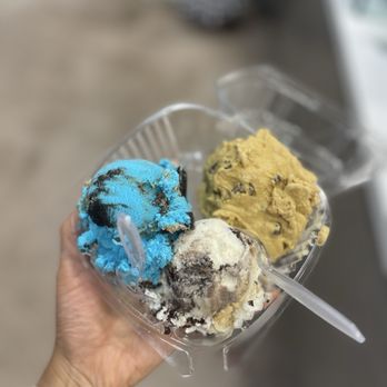 Cali Cream - 4 scoop - Ice Cream & Frozen Yogurt Near Me - San Diego, California