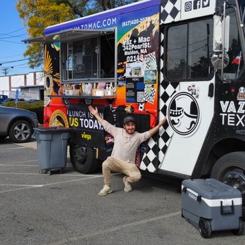 Vaz & Mac Tex-Mex - Food Trucks Near Me - Malden, Massachusetts Vaz & Mac Tex-Mex - Food Trucks Near Me - Malden, Massachusetts