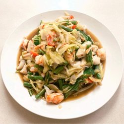 Home Thai Recipe - Papaya salad with shrimp