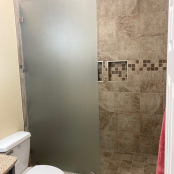Straight Edge Glass & Mirror - Glass & Mirrors Near Me - Escondido, California