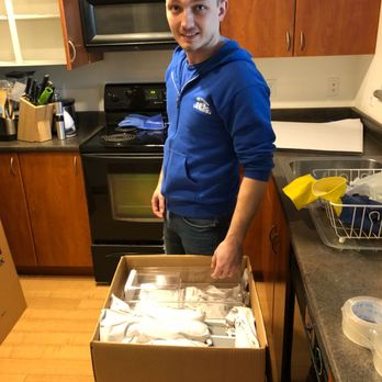 Long Distance Movers - Kitchen packing. - Movers Near Me