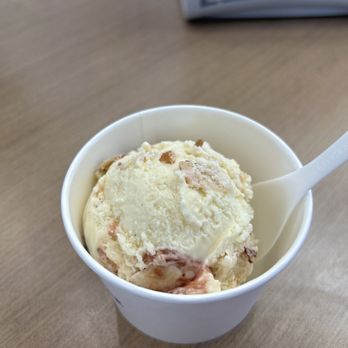Sweet Science Ice Cream - Rhubarb-Cinnamon-Almond in a Dish - Ice Cream & Frozen Yogurt Near Me - Edina, Minnesota Sweet Science Ice Cream - Rhubarb-Cinnamon-Almond in a Dish - Ice Cream & Frozen Yogurt Near Me - Edina, Minnesota