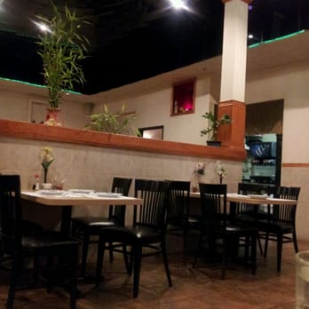 Eastside Chef - Dining room area. - Chinese Near Me - West Sacramento, California
