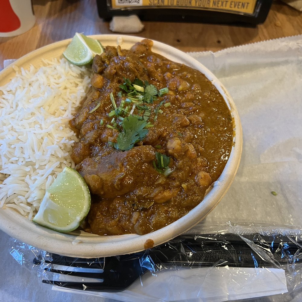 Saffron The Indian Kitchen - 64. Chana Masala with Chicken - Indian Near Me - Nashville, Tennessee Saffron The Indian Kitchen - 64. Chana Masala with Chicken - Indian Near Me - Nashville, Tennessee