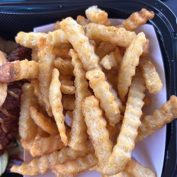 Dave's Hot Chicken - Fresh fries - Chicken Shop Near Me - Escondido, California Dave's Hot Chicken - Fresh fries - Chicken Shop Near Me - Escondido, California