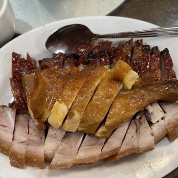 Shun Wang - Three kinds of meat- (Top to bottom) Roast Pork, Soy Sauce Chicken, Roast Pig - Barbeque Near Me - Elmhurst, New York Shun Wang - Three kinds of meat- (Top to bottom) Roast Pork, Soy Sauce Chicken, Roast Pig - Barbeque Near Me - Elmhurst, New York