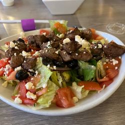 MJ’s Grill & Bar - Mediterranean Steak Salad