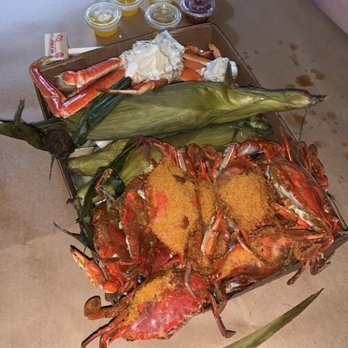 Mug & Mallet - Super Steamer Pot. 1 dozen crabs, 1lb of snow crab legs, 1lb of Old Bay shrimp and 1lb of clams. - Seafood Near Me - Ocean City, Maryland Mug & Mallet - Super Steamer Pot. 1 dozen crabs, 1lb of snow crab legs, 1lb of Old Bay shrimp and 1lb of clams. - Seafood Near Me - Ocean City, Maryland