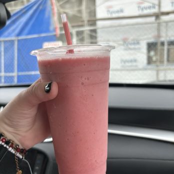 5 Star Bagelry - #2 raspberry banana smoothie - Bagels Near Me - Orange, California