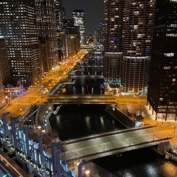 LH Rooftop - Cocktail Bars Near Me - Chicago, Illinois LH Rooftop - Cocktail Bars Near Me - Chicago, Illinois