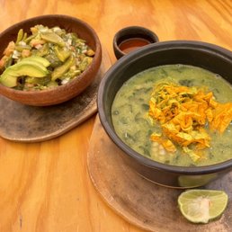 Sopa de guías y Ensalada de nopal Sopa de guías y Ensalada de nopal