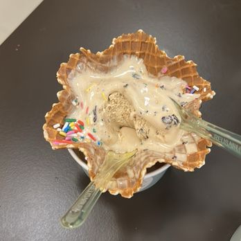Mammamia Gelato- Brickell - Coffee ice cream that only taste like sugar - Gelato Near Me - Miami, Florida Mammamia Gelato- Brickell - Coffee ice cream that only taste like sugar - Gelato Near Me - Miami, Florida