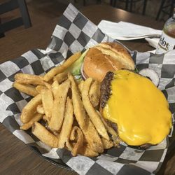 Comeback Inn - American cheeseburger with fries