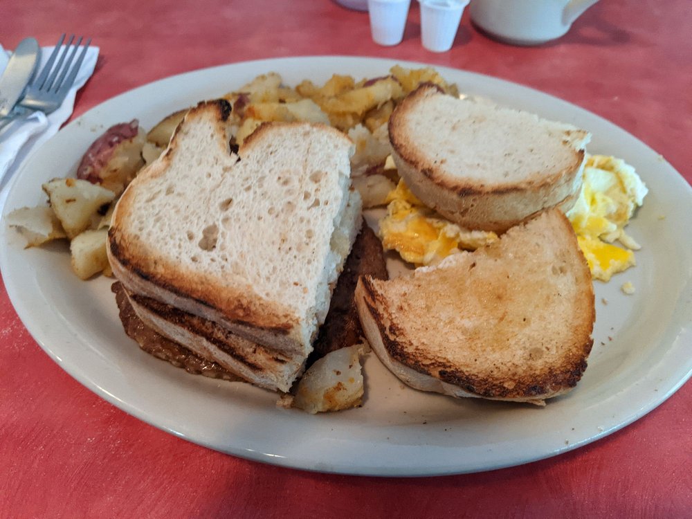 AUBURN DINER 30 Photos & 70 Reviews 64 Columbus St, Auburn, New