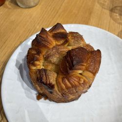 Fort Greene - Cardamon croissant bun