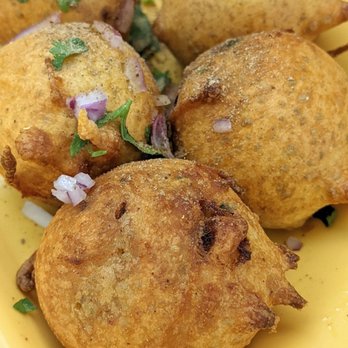 Sri Balaji Caffe - Pineville - Aloo Bonda | Instagram: @telephonesmoothie - Indian Near Me - Pineville, North Carolina Sri Balaji Caffe - Pineville - Aloo Bonda | Instagram: @telephonesmoothie - Indian Near Me - Pineville, North Carolina