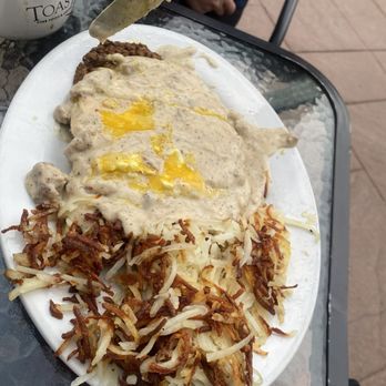 Toast - Chicken fried steak and eggs - Breakfast & Brunch Near Me - Littleton, Colorado Toast - Chicken fried steak and eggs - Breakfast & Brunch Near Me - Littleton, Colorado
