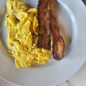 The Secret Garden - Scrambled with bacon - Breakfast & Brunch Near Me - Modesto, California