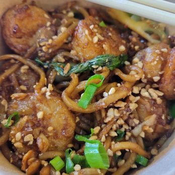 The SCV HUB - Garlic Noddles with Shrimp - Food Court Near Me - Santa Clarita, California The SCV HUB - Garlic Noddles with Shrimp - Food Court Near Me - Santa Clarita, California