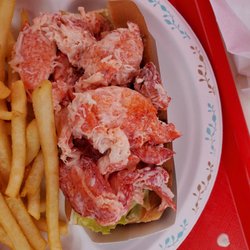 Red Hill Dari - Lobster roll