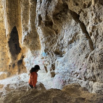 Cave of Munits - Hiking Near Me - West Hills, California Cave of Munits - Hiking Near Me - West Hills, California