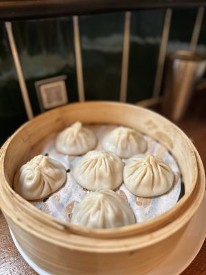 Mian & Bao by null