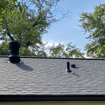 Roof Fanatics - Closeup of new roof - Roofing Near Me - Fairfax, Virginia Roof Fanatics - Closeup of new roof - Roofing Near Me - Fairfax, Virginia