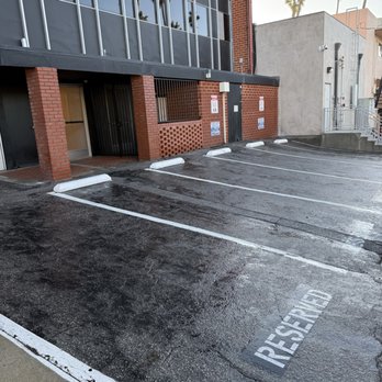 D&S Window Cleaning - Parking lot pressure washed - Window Washing Near Me D&S Window Cleaning - Parking lot pressure washed - Window Washing Near Me