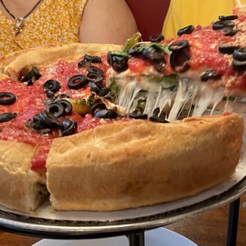 Giordano's - Pizza Near Me - Rosemont, Illinois Giordano's - Pizza Near Me - Rosemont, Illinois