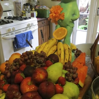 Key West Bed & Breakfast - Fruit layout for breakfast. - Hotels Near Me - Key West, Florida