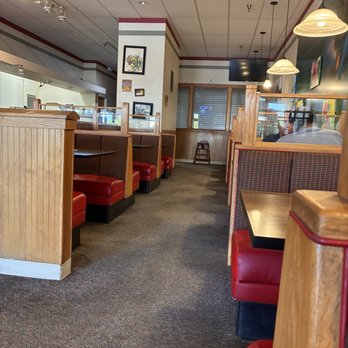 SB Restaurant - Half of main dining room - Breakfast & Brunch Near Me - Santa Maria, California SB Restaurant - Half of main dining room - Breakfast & Brunch Near Me - Santa Maria, California