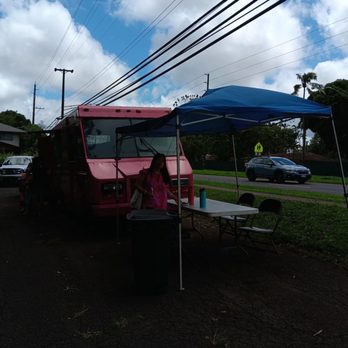 Lacoy’s - Tarp and four chairs - Food Trucks Near Me - Wahiawa, Hawaii