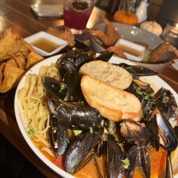 Peter Ott's on the Water - Seafood Near Me - Camden, Maine Peter Ott's on the Water - Seafood Near Me - Camden, Maine
