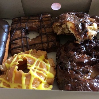 Randy's Donuts - Chocolate Long John with Cream, Chocolate Crondy, Lemon Old Fashioned, Apple Fritter - Donuts Near Me - Pasadena, California Randy's Donuts - Chocolate Long John with Cream, Chocolate Crondy, Lemon Old Fashioned, Apple Fritter - Donuts Near Me - Pasadena, California