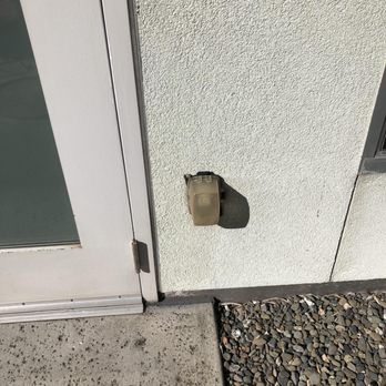 Franklin Electric - Outlet went out and needed to be replaced. - Lighting Fixtures & Equipment Near Me - San Francisco, California Franklin Electric - Outlet went out and needed to be replaced. - Lighting Fixtures & Equipment Near Me - San Francisco, California