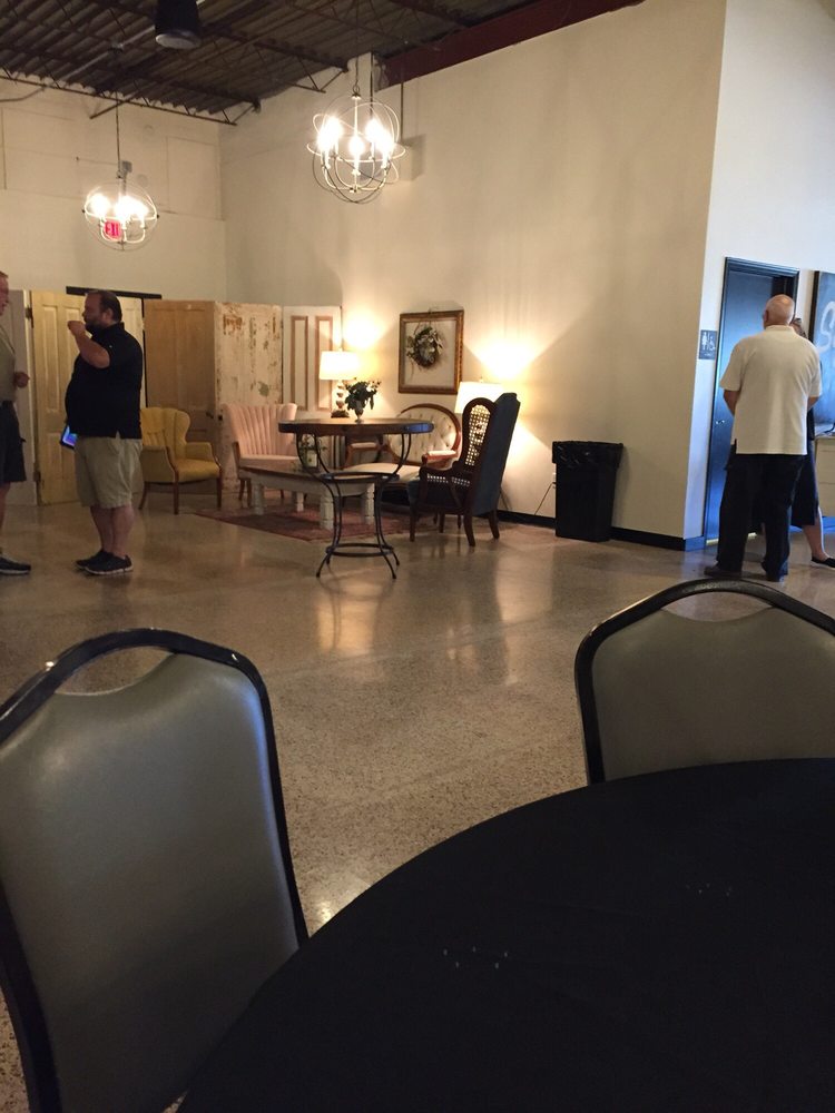 Sherwood Forest Events Center - wedding in Windsor Heights, IA