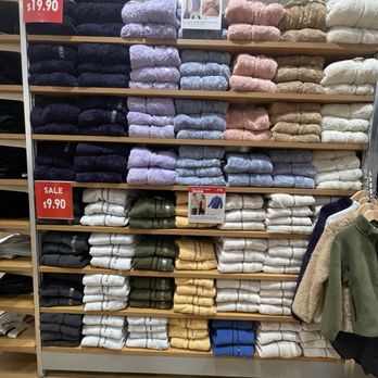 UNIQLO - Men's Clothing Near Me - Dallas, Texas UNIQLO - Men's Clothing Near Me - Dallas, Texas