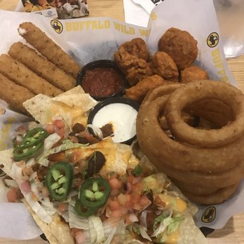 Buffalo Wild Wings - House Sampler with Boneless Wings - Chicken Wings Near Me - Phoenix, Arizona Buffalo Wild Wings - House Sampler with Boneless Wings - Chicken Wings Near Me - Phoenix, Arizona