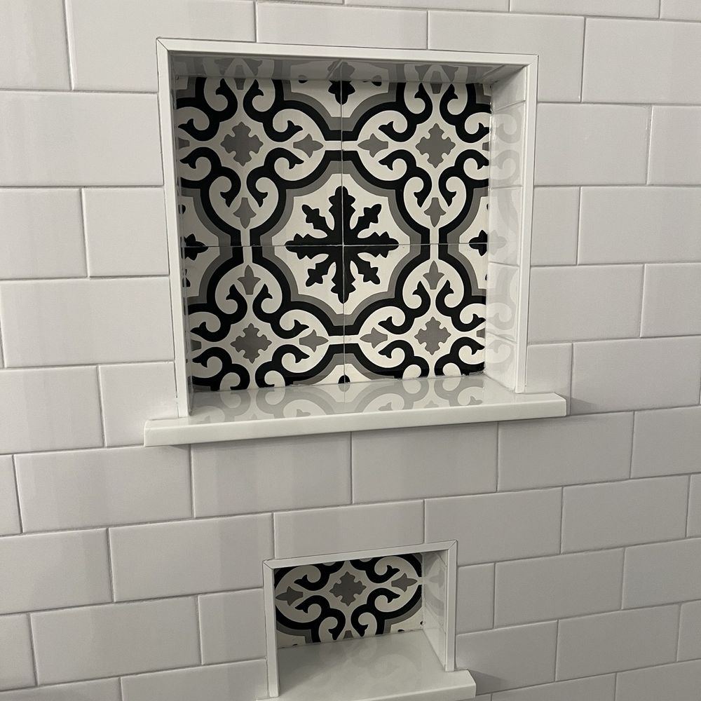 Shampoo shelves