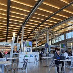 Sacramento International Airport - Terminal B - Terminal B Foodcourt