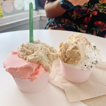 Fainting Goat Gelato - Left: pink guava, chai tea; right: hazelnut, stracciatella - Gelato Near Me - Seattle, Washington Fainting Goat Gelato - Left: pink guava, chai tea; right: hazelnut, stracciatella - Gelato Near Me - Seattle, Washington