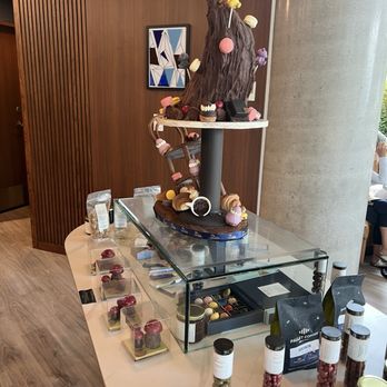 Chez Christophe - Patisserie/Cake Shop Near Me - West Vancouver, British Columbia Chez Christophe - Patisserie/Cake Shop Near Me - West Vancouver, British Columbia